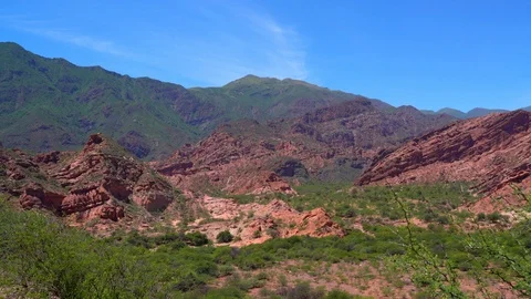 Red mountains at route 40 in between the towns Salta and Cafayate Видео 109509289