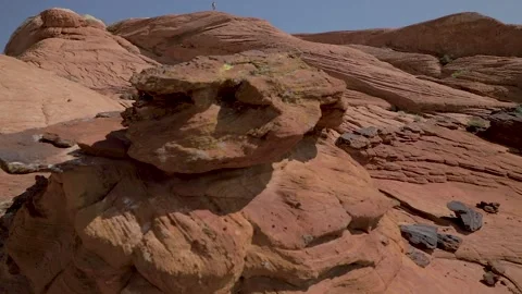 Red mountains in Utah pan from left to right Stock Footage 139930763