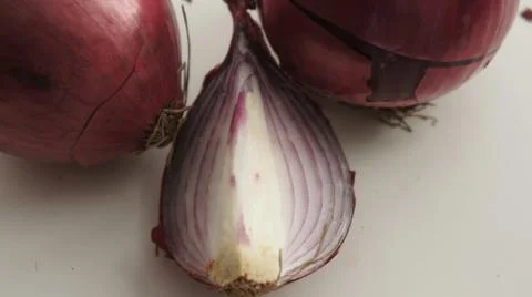 A Red Onion Fotos de archivo