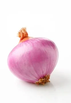 Red onion  on white Foto stock