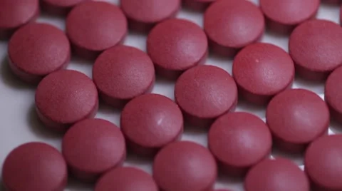 Red Pills Hovering Vídeos de archivo 52084415