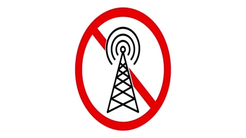 Red Prohibition Sign Over Cell Tower - Disconnected Network Icon 動画素材 335882960