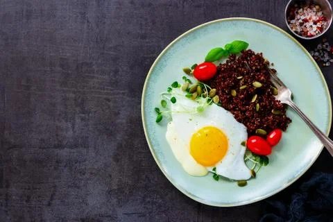 Red quinoa for dinner Stock Photos