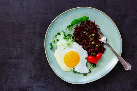 Red quinoa for dinner Stock Photos