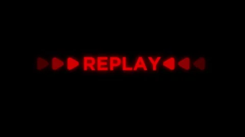 Red replay icon animation with text style Isolated on black background Stock Footage 320893123