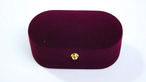 Red Ring Box on White Background Foto stock