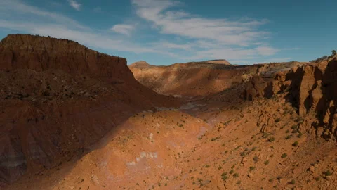 Red Rock Formations 3 (Dolly Out) 動画素材 221107287