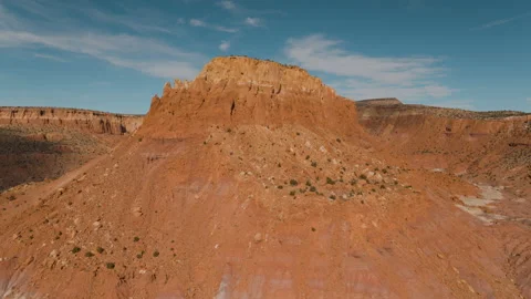 Red Rock Formations 7 (Ascending &amp; Tilt Down) 動画素材 221108190