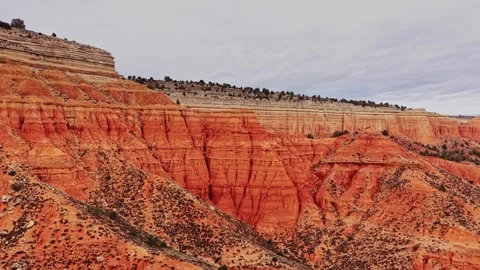 Red rock formations in Spain during cloudy weather Stock-Footage 333113287