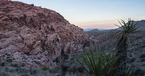 Red Rock sunset city in the background 動画素材 98557596