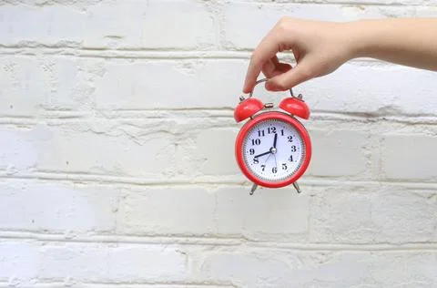 Red round table clock Foto stock