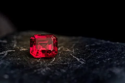 Red Ruby Precious Gemstone on Dark Background Foto stock