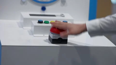 Red safety button Vídeos de archivo 292053946