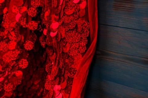 Red sequins pattern. Sparkling sequins background. Red sequin fabric for back Foto stock