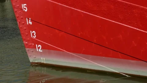 Red ship wall, Draught Brands on Sailing Ship Rickmer Rickmers, Hamburg, Germ Video stock 159640038