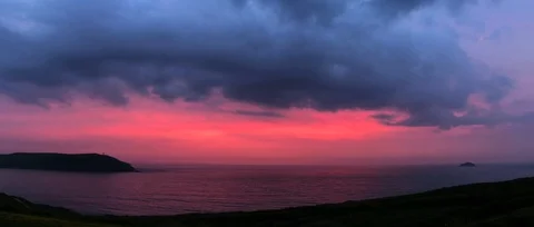 Red Sky over Ocean 库存影片 91373767