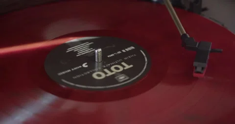 Red Spinning record med focus pull 库存影片 234626661