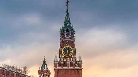 Red Square and St. Basil's Cathedral in Moscow Vídeos de archivo 106216054