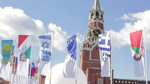  The Red Square, the Kremlin, the flags of Stock Footage 67334990