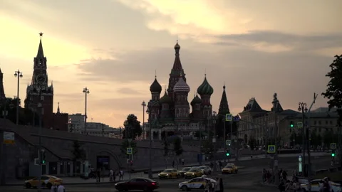 Red square Kremlin view from Moskva River at sunset in Russia. Stock Footage 212390581