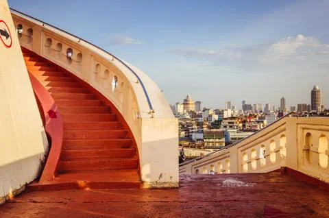 Red stairs going up Foto stock