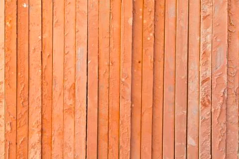 Red stapled bricks give a harmonic pattern in the sun 스톡 사진