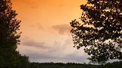 Red Sun with Cloud Stock-Fotos