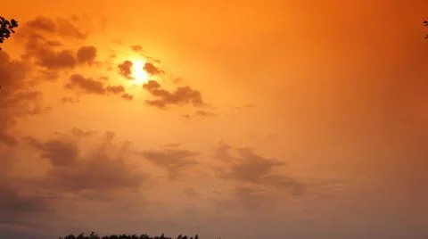 Red Sun with Cloud Fotos de archivo
