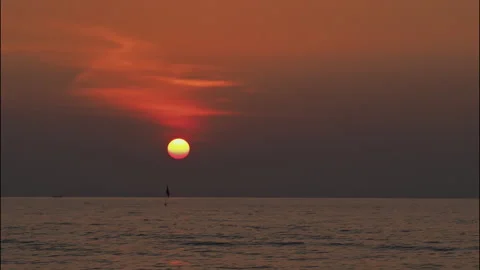 Red sun moving fast down, sunset, Time lapse. Stock Footage 331919634