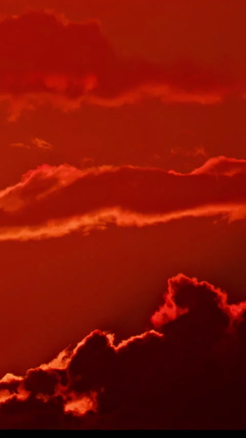 Red sunny hot sky background, vertical time lapse video, sunset clouds timelapse Video stock 301041221