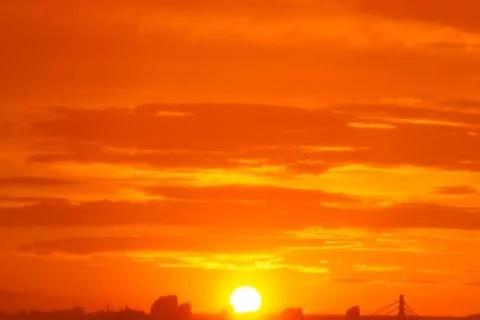 Red sunset sky sunset dramatic clouds Red sunset sky sunset dramatic cloud... Foto stock