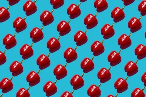 Red sweet pepper pattern on blue background pop art design Foto stock