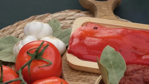 Red tomato pepper Stockbeeldmateriaal 260162782