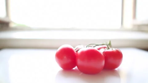 Red tomatoes came into focus. Video stock 39967049