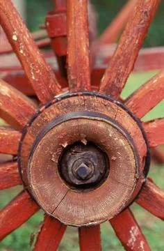 Red wagon wheel Fotos Stock