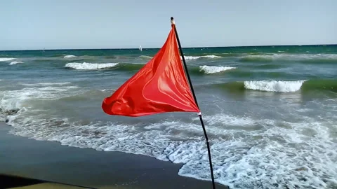 Red warning flag Vidéo 280042764