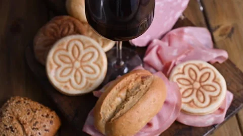 Red wine in a glass. Stock Footage 155451097