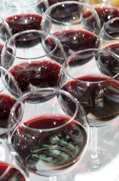 Red wine glasses, selective focus Foto stock