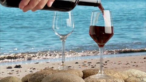 Red wine pour Stock-Footage 82693502