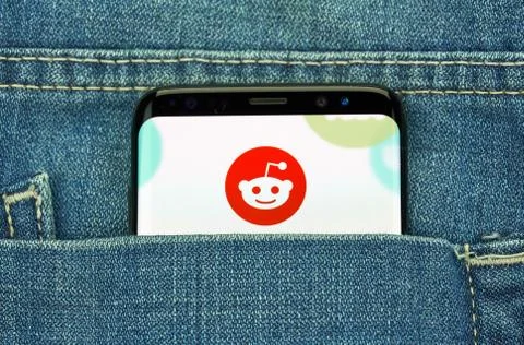 Reddit mobile app on Samsung s8. Stock Photos