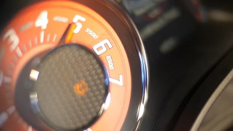 Redline Tachometer 스톡 동영상 86092264