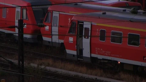 RedTrainDoorClosing10.0 Stock Footage 90019082
