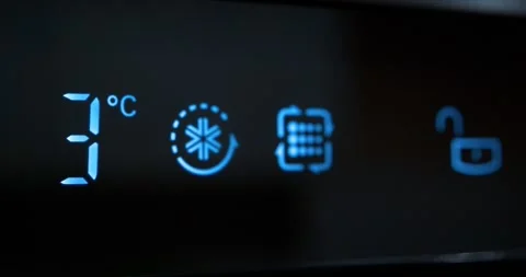Reducing temperature from 6 to 0 degrees Celsius on LCD display of refrigerator 库存影片 251828598