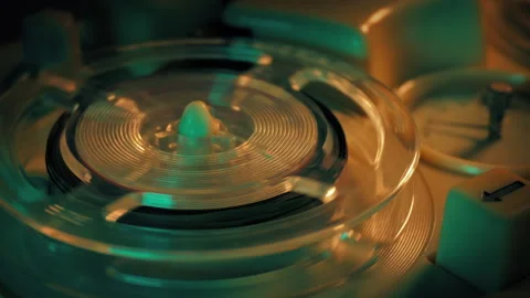 Reel To Reel Machine Plays Close-Up Vidéo 316848291