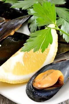 Ref mussels with lemon Stock Photos