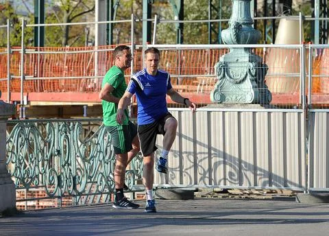 Referee Training Seminar Paris Referee's Train 19/04/16: Picture Kevin Quigley/d 스톡 사진