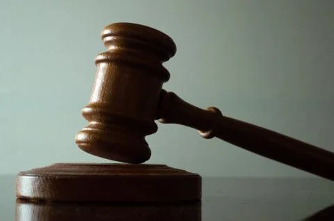 The referee's hammer is on the stand Foto stock