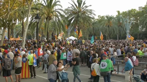 Referendum Supporters in Arc de Triomf Stock Footage 80257591