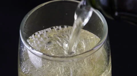 Refill with sparkling wine 4K Vídeo Stock 47257324