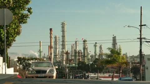 Refinary in Los Angeles, slow motion 4k 스톡 동영상 318286103